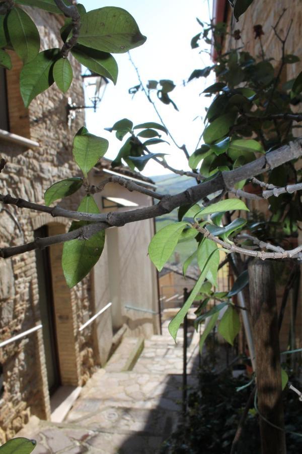 B&B Sotto Le Mura Pietra Montecorvino Luaran gambar