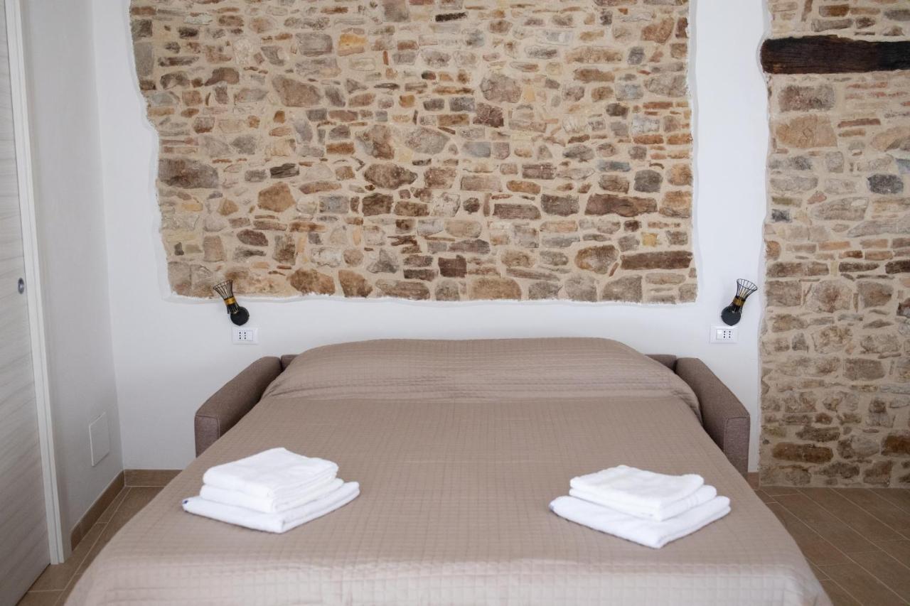 B&B Sotto Le Mura Pietra Montecorvino Luaran gambar