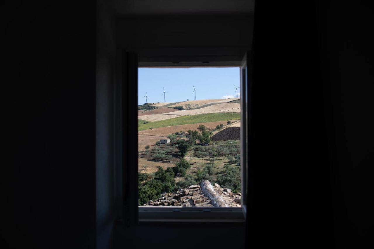 B&B Sotto Le Mura Pietra Montecorvino Luaran gambar