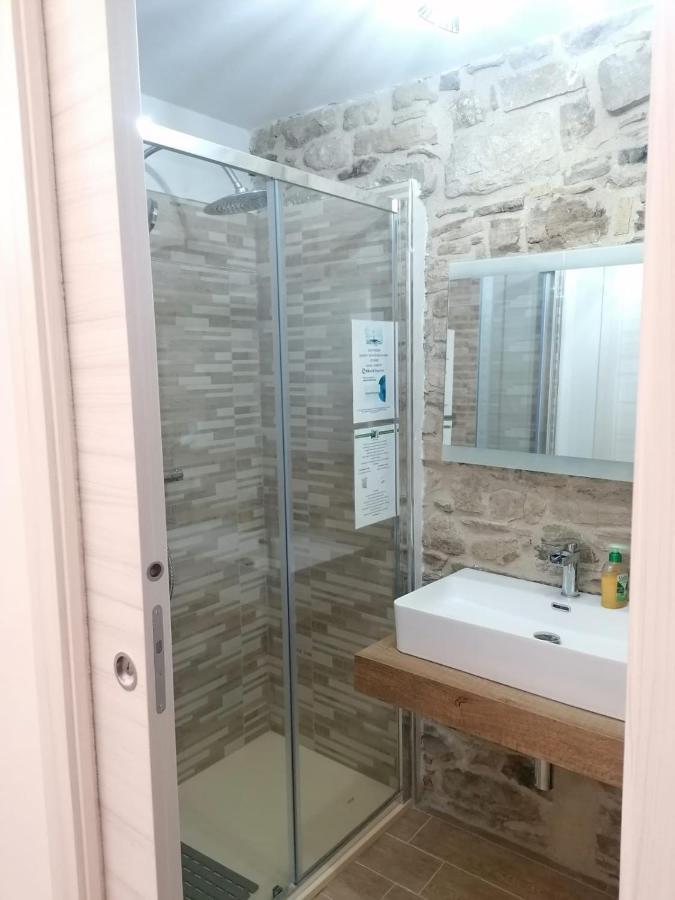 B&B Sotto Le Mura Pietra Montecorvino Luaran gambar